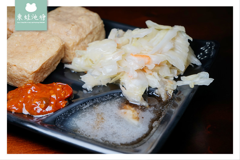 【新竹小吃推薦】鋼彈臭豆腐虱目魚料理 蓁媽香酥臭豆腐鋼彈民富店