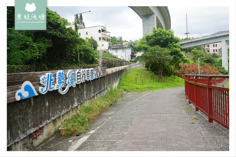 【新北坪林玩水好去處】親子無料玩水趣 免費停車場 下坑子口溪親水遊憩區 