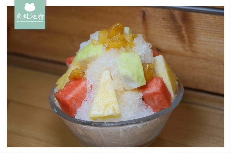【嘉義冰店推薦】超大塊芒果雪花冰 手作布丁超綿密 酸甜鳳梨醬剉冰 打貓冰果室