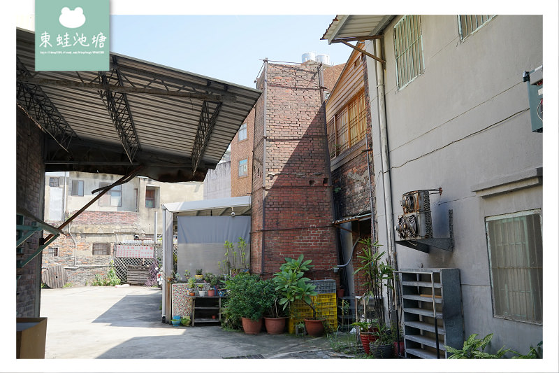 【鶯歌陶瓷老街一日散策】百年歷史老屋煙囪 全台唯一陶瓷佛像專賣 老街超人氣美食吃飽飽