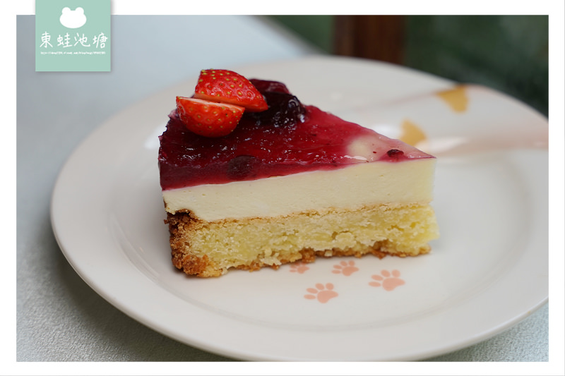 【新竹餐酒館推薦】可愛拉花拿鐵 外帶調酒服務 現點現做甜點 W.Bistro 新竹咖啡調酒甜點店