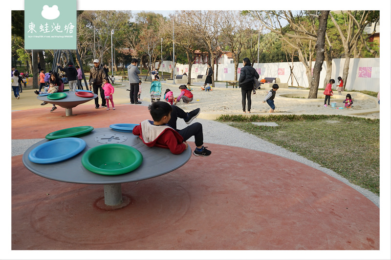 【新竹免費親子景點推薦】北台灣最大沙坑 新竹公園共融式兒童遊戲場
