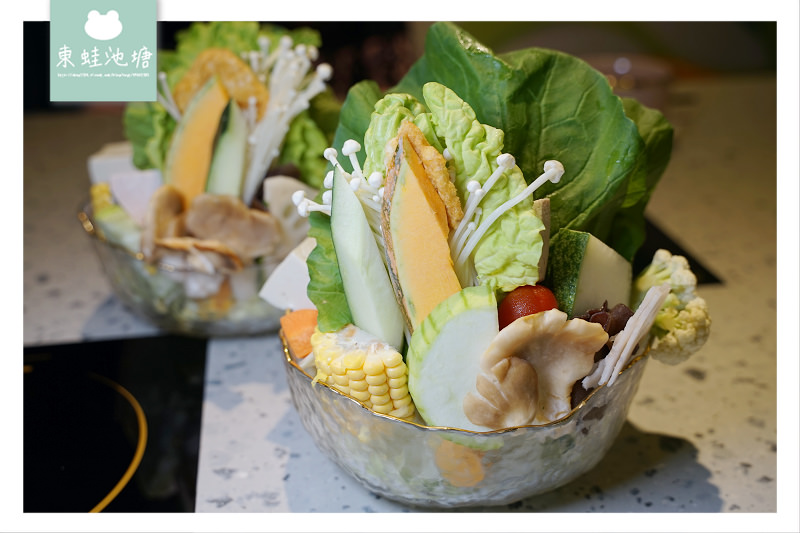 【新竹新開幕火鍋店推薦】大理石系彩繪牆風 打卡送蛤蠣自己抓 鍋工館火鍋專門店