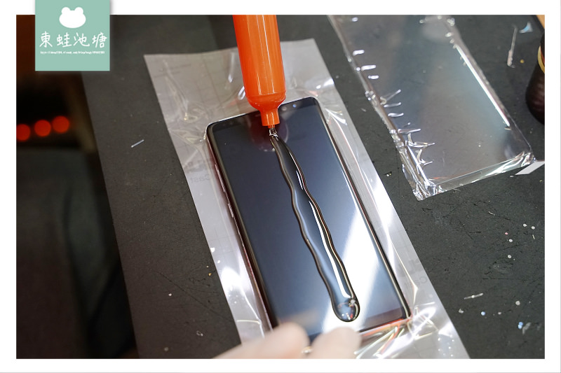 【新竹手機包膜推薦】新竹大遠百現場專業包膜 立體浮雕膜康寧保護貼 膜幻鎂機新竹遠百旗艦店