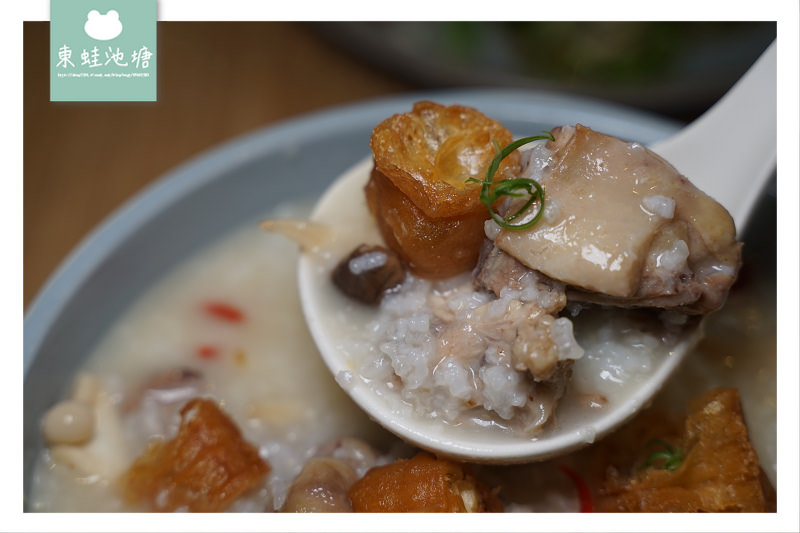 【台中草悟道聚餐推薦】傳統中式桌菜 老屋包廂用餐區 hechino 做茶菜