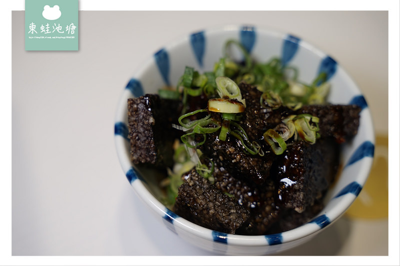 【台中聚餐聊天好去處】向上路不限時茶館 特色豆乳雞蜜汁米血 雞茶大隊 ThirsTea