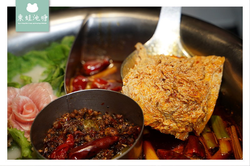 【台北信義微風美食推薦】火鍋食材藝術美食 紅泥小染麻辣鴛鴦鍋 寬巷子鍋品美食微風信義店