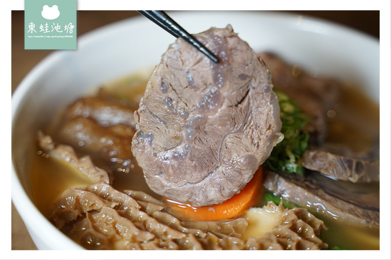 【台北大安區牛肉麵推薦】不加味精蔬果清燉湯頭 台北牛肉麵節秘密客評審特別獎 牛莊園牛肉麵