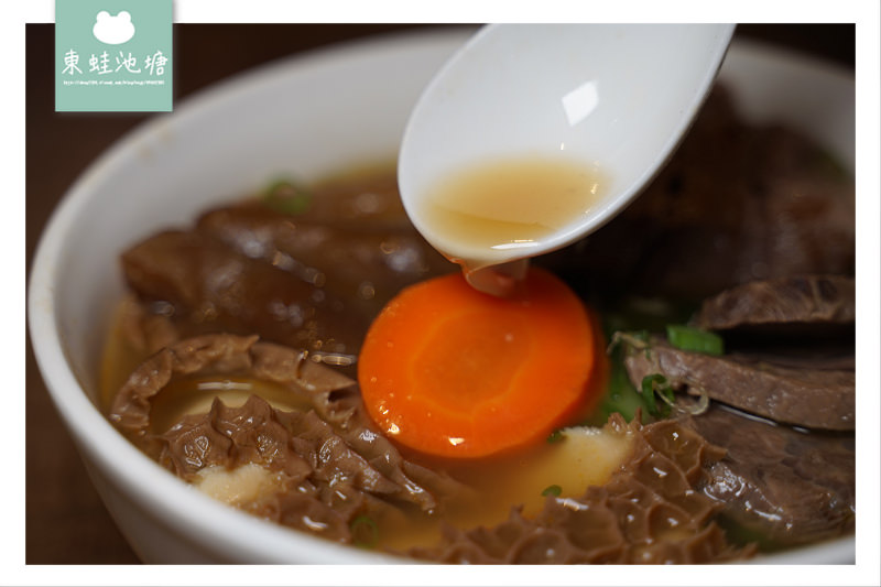 【台北大安區牛肉麵推薦】不加味精蔬果清燉湯頭 台北牛肉麵節秘密客評審特別獎 牛莊園牛肉麵