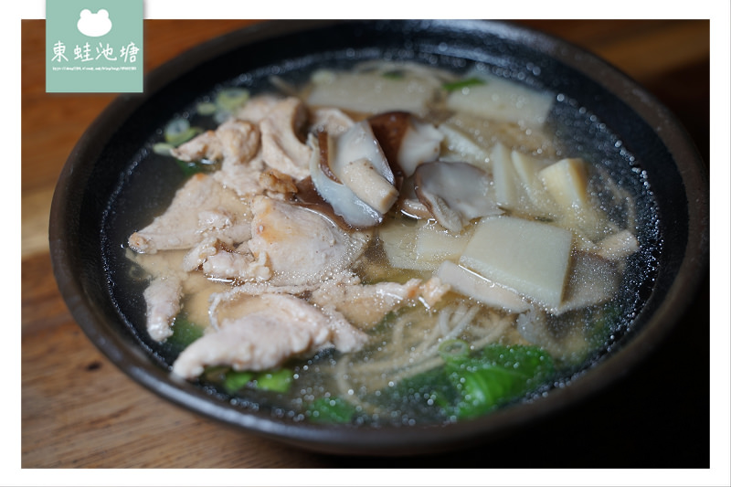 【台北信義區平價小吃推薦】又香又辣怪味乾拌麵 重慶抄手麵食