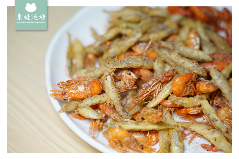 【烏來老街美食推薦】美味白斬土雞香酥溪魚 阿春美食