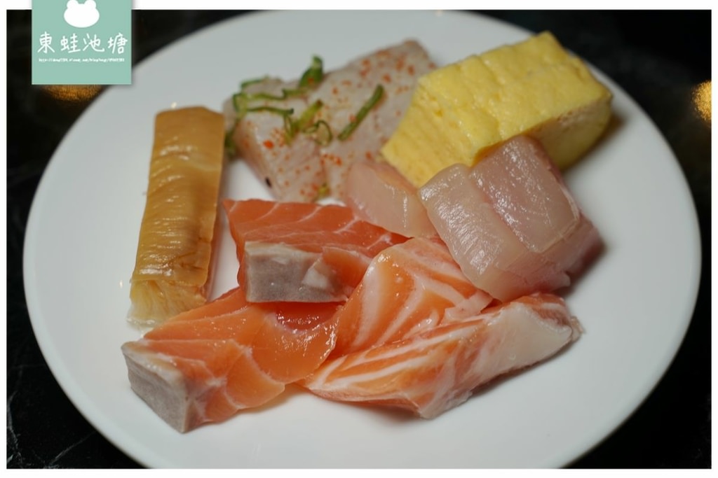 台北公司聚餐吃到飽 嗨蝦蝦百匯鍋物光復店 鴛鴦鍋/握壽司生魚片/天使紅蝦/雞佛無限量供應