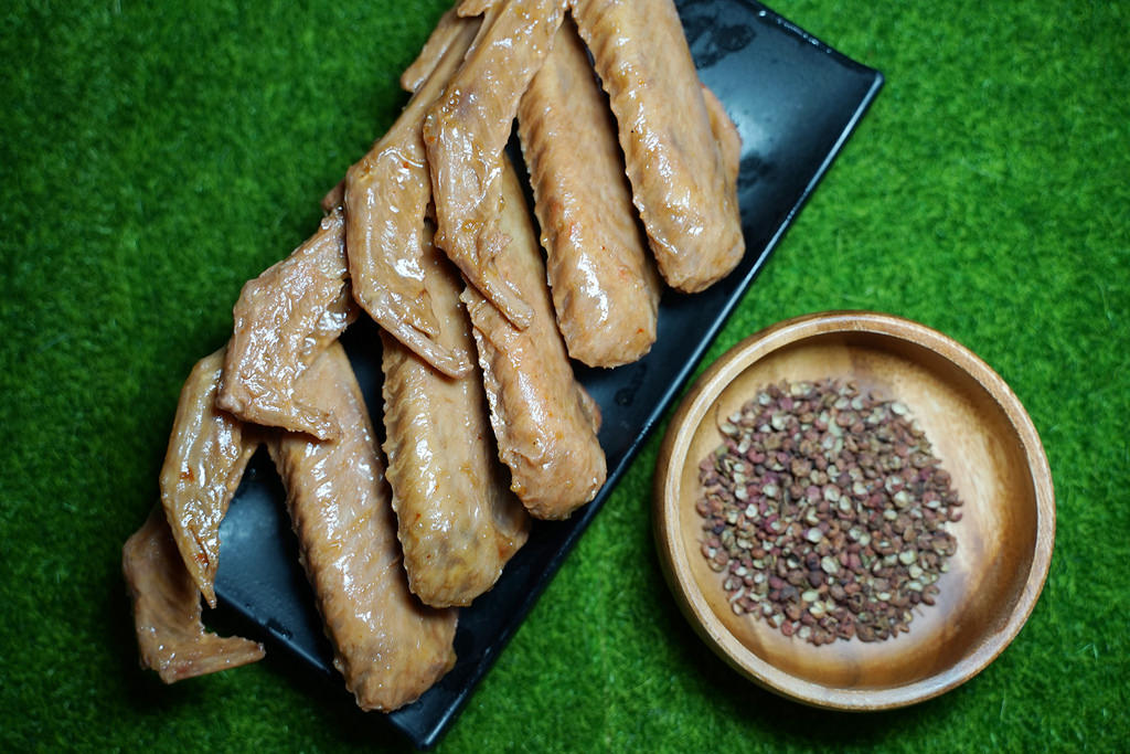 【宅配好吃滷味推薦】深坑の調理包冷滷味食品專賣店 二十幾種中藥材熬滷的美味