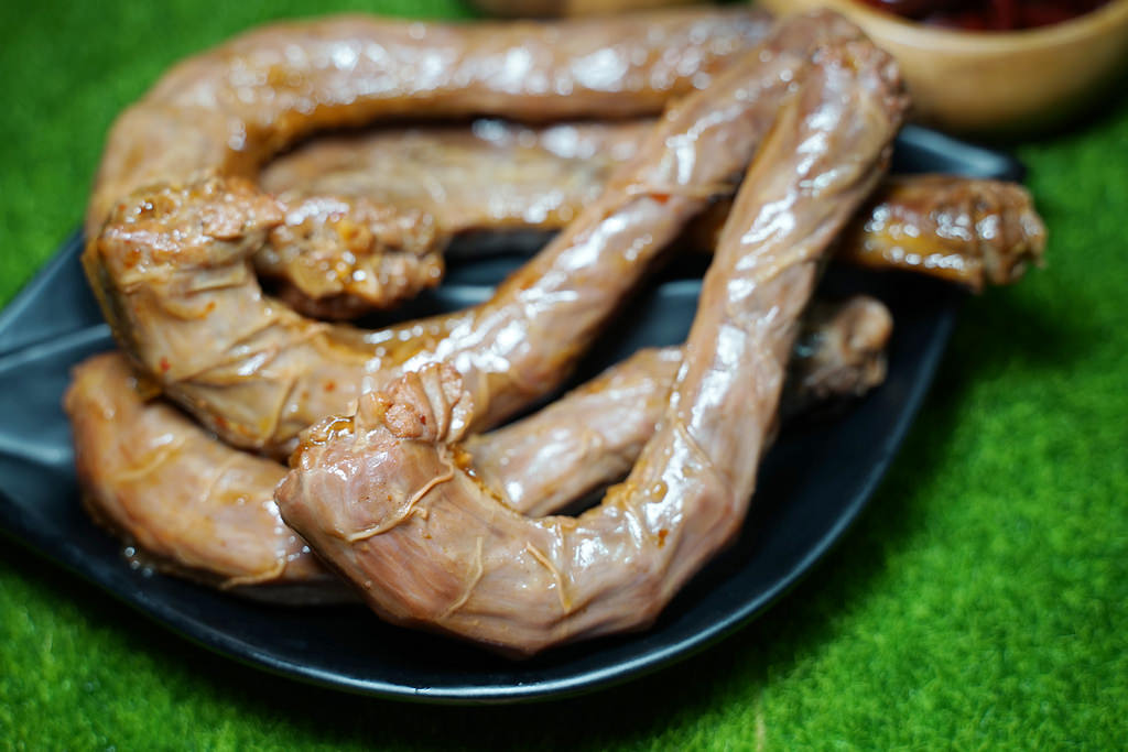【宅配好吃滷味推薦】深坑の調理包冷滷味食品專賣店 二十幾種中藥材熬滷的美味