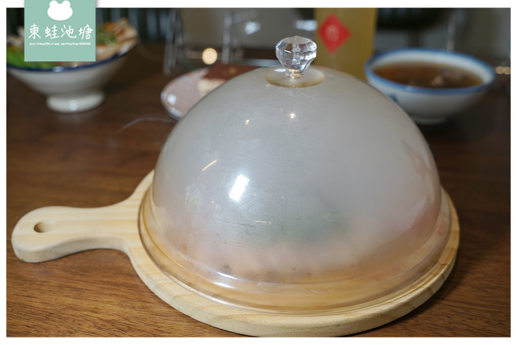 【新竹關東路美食推薦】新竹在地特色老宅餐廳 超軟嫩舒肥牛排 硬派主廚的軟嫩料理關東店