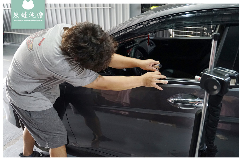 【台中汽車凹痕修復廠商推薦】免烤漆/免留車/免補土/保留原漆 美國PDR修復認證/IMI國際EV認證 DentGarage凹痕車庫