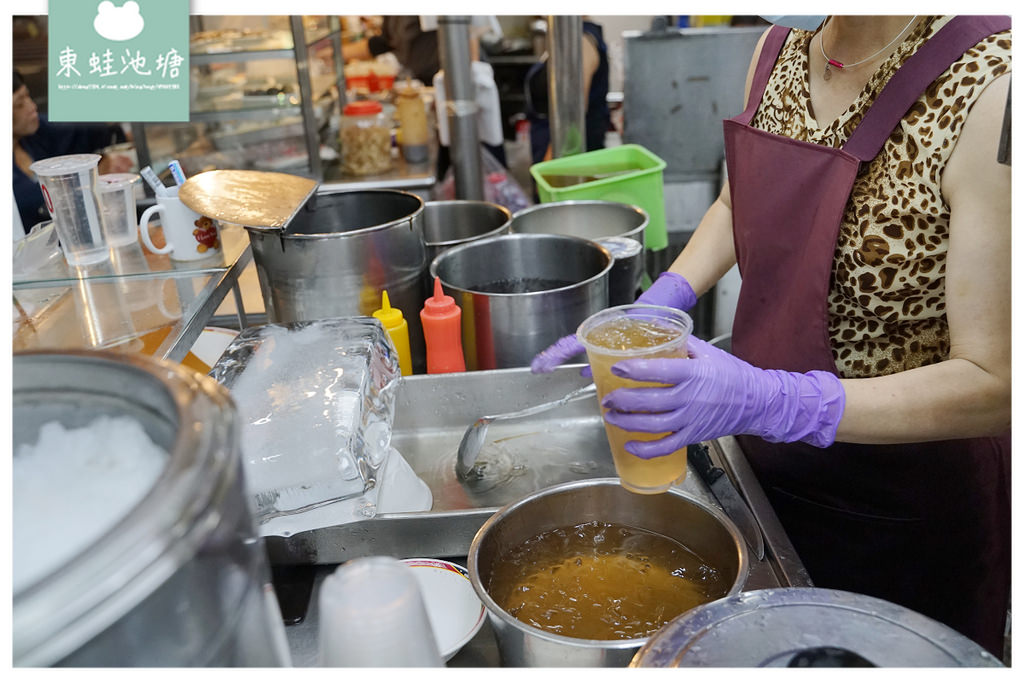 【屏東夜市美食推薦】創立於民國12年 阿里山野生愛玉籽手工搓洗 郭家愛玉冰