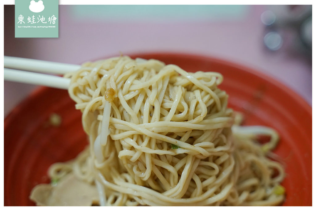【屏東車城小吃推薦】尤媽媽五星級湯頭 美味手工意麵/虱目魚粥 車城珍芳小吃部