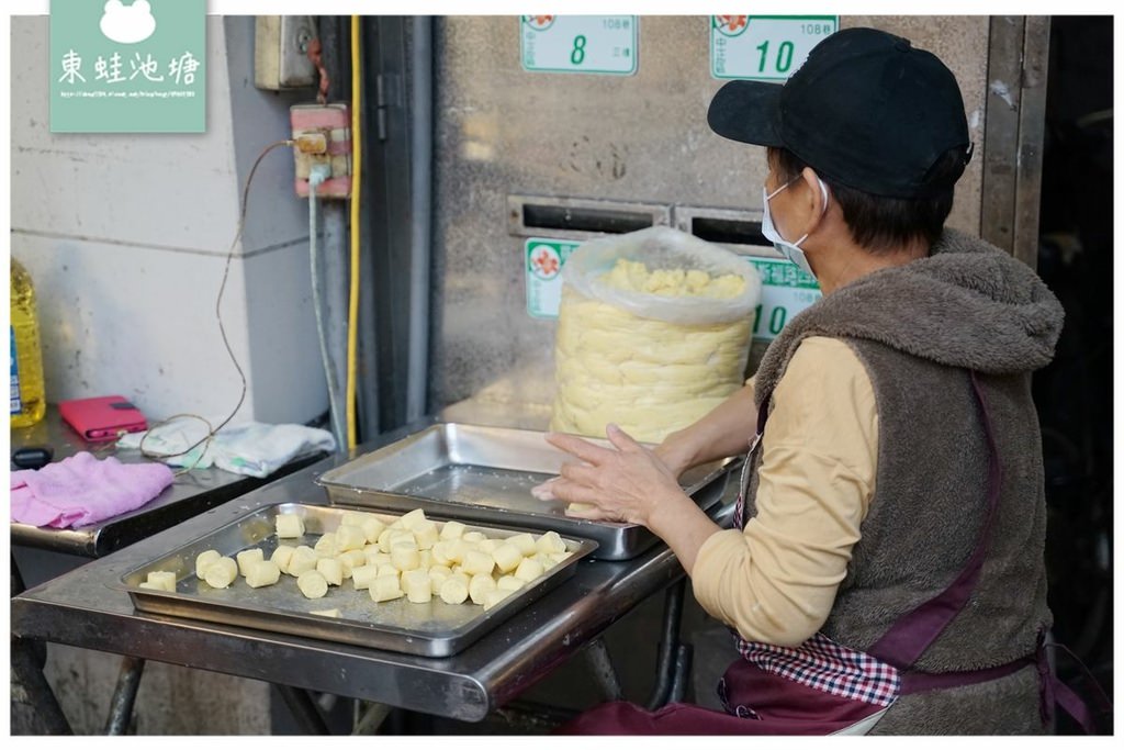 【公館夜市美食推薦】公館人氣排隊美食 巨無霸地瓜球 素食地瓜球