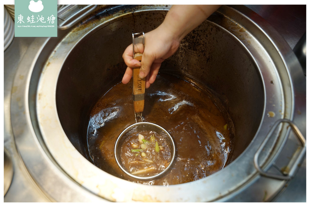 【台北萬華艋舺夜市美食推薦】振興5倍券消費滿額好禮立即送 美味下酒小菜 阿慶沙茶魷魚蒜