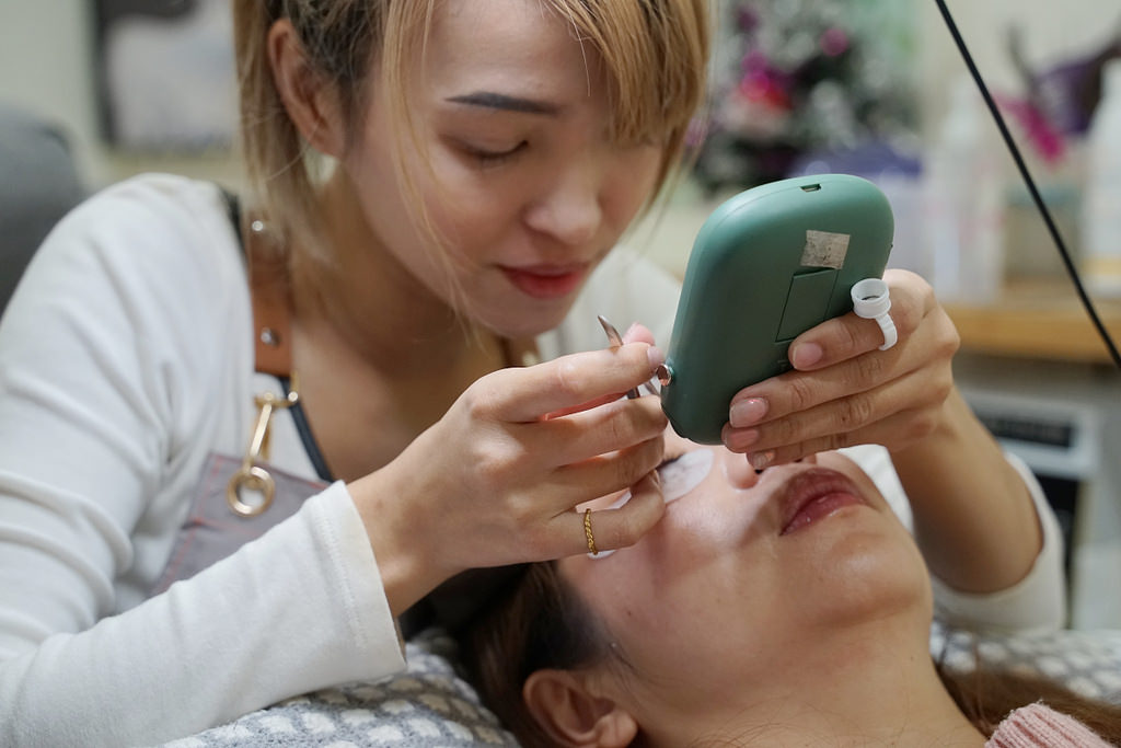【台中夜間美睫推薦】下睫毛接到滿400元 營業至凌晨3點 S&k美睫美甲