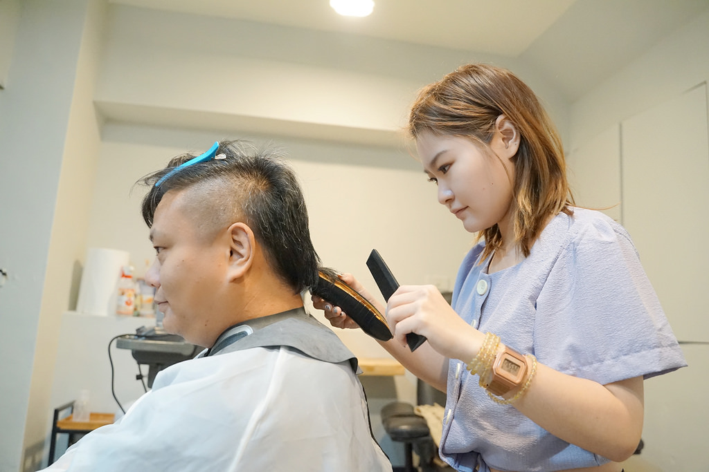 【台中市政府男生剪髮推薦】美甲美睫美髮三合一 洗髮按摩超到位 S&k美睫美甲