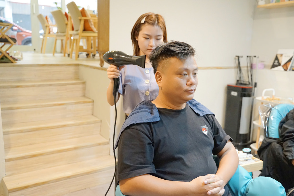 【台中市政府男生剪髮推薦】美甲美睫美髮三合一 洗髮按摩超到位 S&k美睫美甲