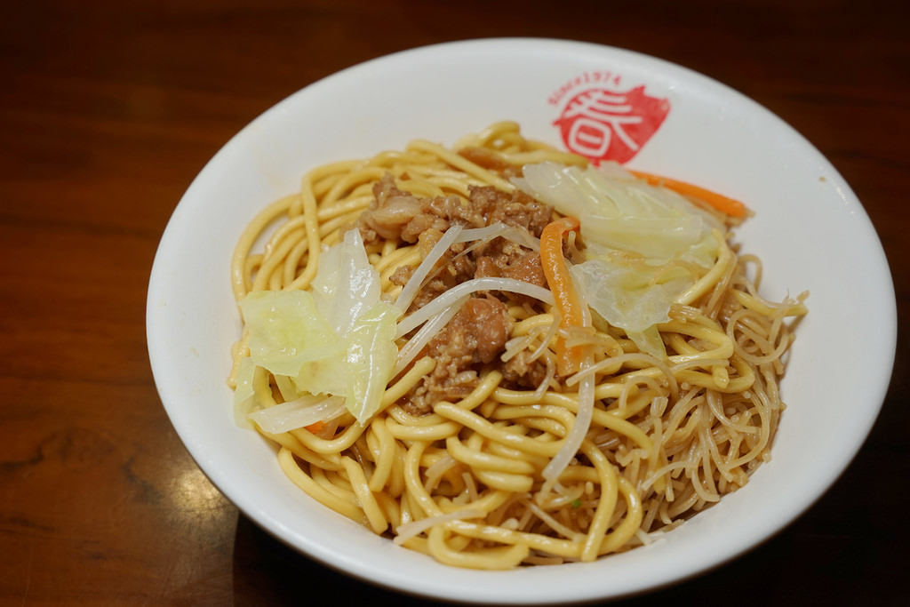 【花蓮吉安鄉早餐推薦】在地高人氣排隊美食 中式早餐美味炒麵炒米粉 春龍福（慈惠堂米粉炒）