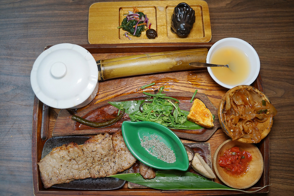 【花蓮秀林鄉美食推薦】太魯閣部落精選套餐 獨棟雙拼小木屋一泊二食好選擇 太魯閣山月村