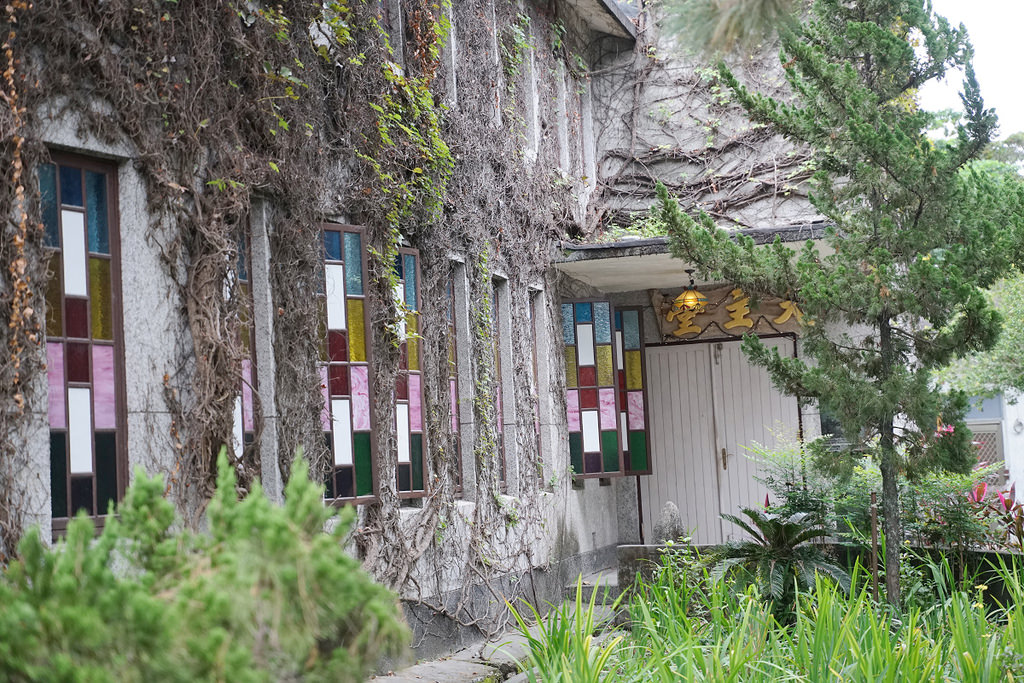 【花蓮網美秘境景點推薦】諾亞方舟船型大教堂 日本神社鳥居共存 新城天主堂