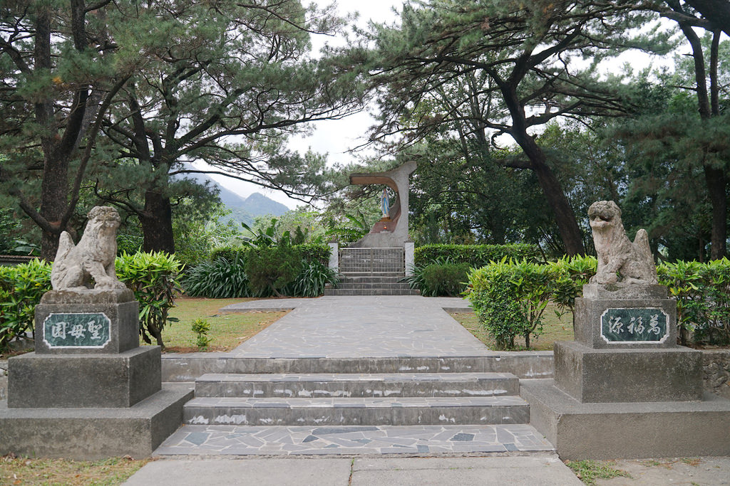 【花蓮網美秘境景點推薦】諾亞方舟船型大教堂 日本神社鳥居共存 新城天主堂