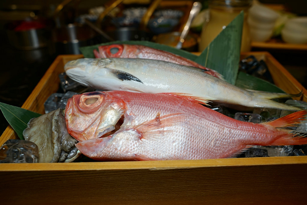 【台北松山文創美食推薦】台北最迷人的日式Omakase鐵板燒 現流魚每日產地直送 明水然・樂-信義松菸店