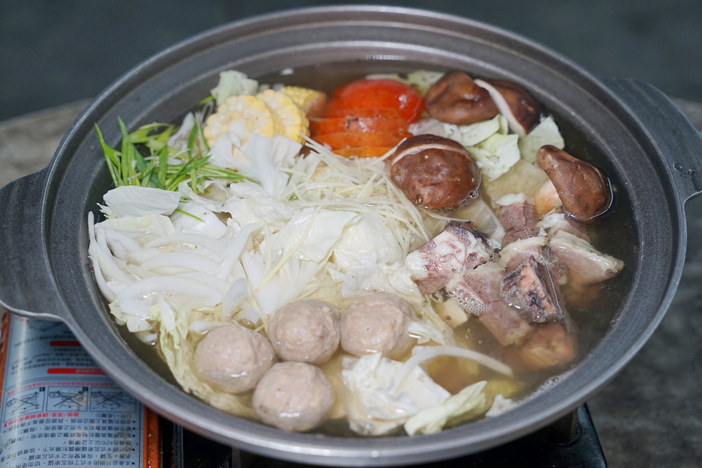 【嘉義聚餐餐廳推薦】嘉義美食三合一 現點現烤好吃烤雞 阿傑台式料理X霸皇紅蟳薑母鴨X三八鷄