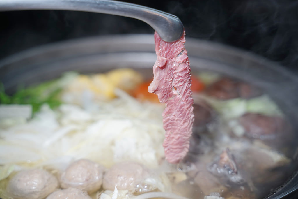 【嘉義聚餐餐廳推薦】嘉義美食三合一 現點現烤好吃烤雞 阿傑台式料理X霸皇紅蟳薑母鴨X三八鷄