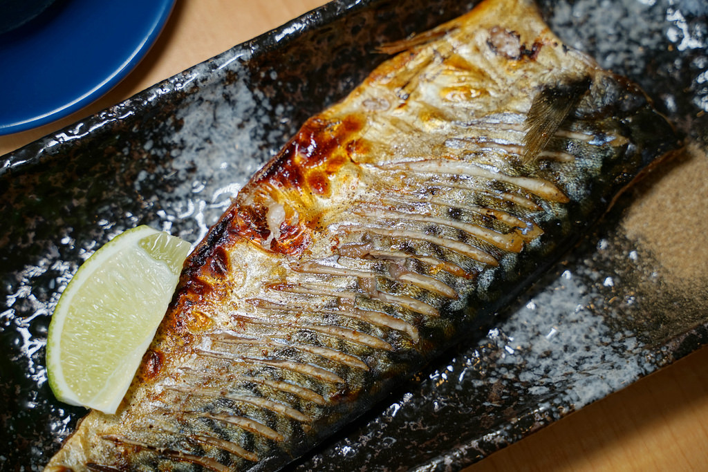 【大園竹尾漁港美食推薦】每日堅持手工現做現烤太極鰻魚飯 外銷日本等級 鰻天下水產貿易