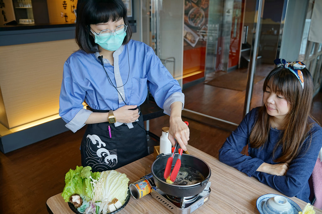 【新竹火車站火鍋推薦】蔬食推車桌邊服務無限吃 嚴選日本秘製醬汁壽喜燒必吃 日日鍋日本職人鍋物專賣店新竹林森店