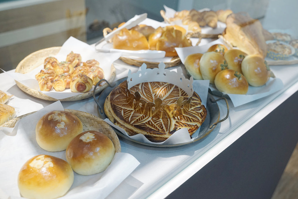 【台中霧峰人氣好吃麵包店推薦】Panettone義大利水果麵包年節禮盒 法國節慶必吃國王派 藍鯨手作&風土城堡烘焙坊