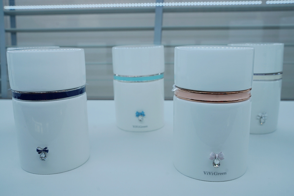 【骨灰紀念品推薦】客製化透光紀念骨灰琉璃珠 精緻寵物骨灰罈 金大朵Goldenflower骨灰毛髮/紀念琉璃飾品台北門市