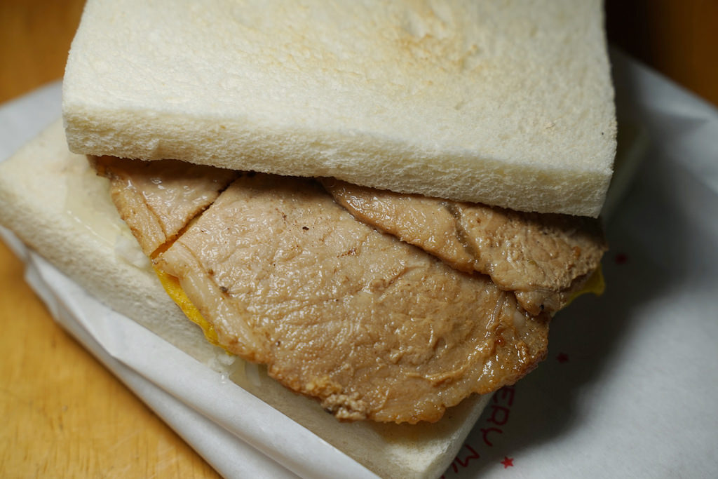 【大溪好吃蛋餅推薦】美味古早味蘿蔔糕/酥皮蛋餅/肉蛋味司 小玲冰果室民權店