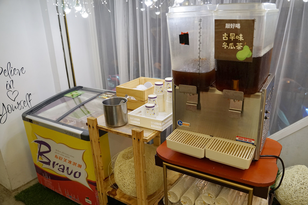 【台中一中吃到飽餐廳推薦】迴轉火鍋吃到飽只要259元 +100元升級肉肉吃到飽 花漾轉轉鍋