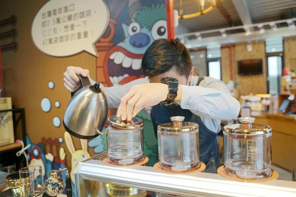 【宜蘭咖啡推薦】咖啡教父George三十年功力 喬客蔬食漢堡 對的咖啡學遊工場
