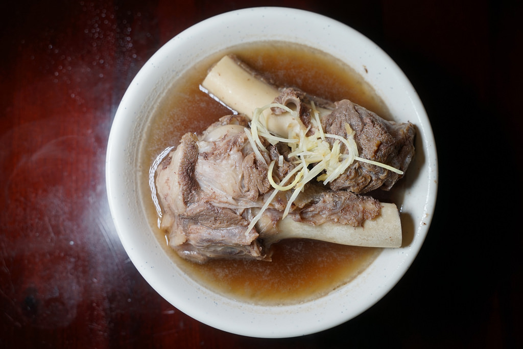 【新竹中山路美食推薦】新竹唯一純中藥熬煮岡山羊肉爐 燒烤/鍋類/熱炒通通有 皇品食補正宗高雄岡山羊肉快炒中山店