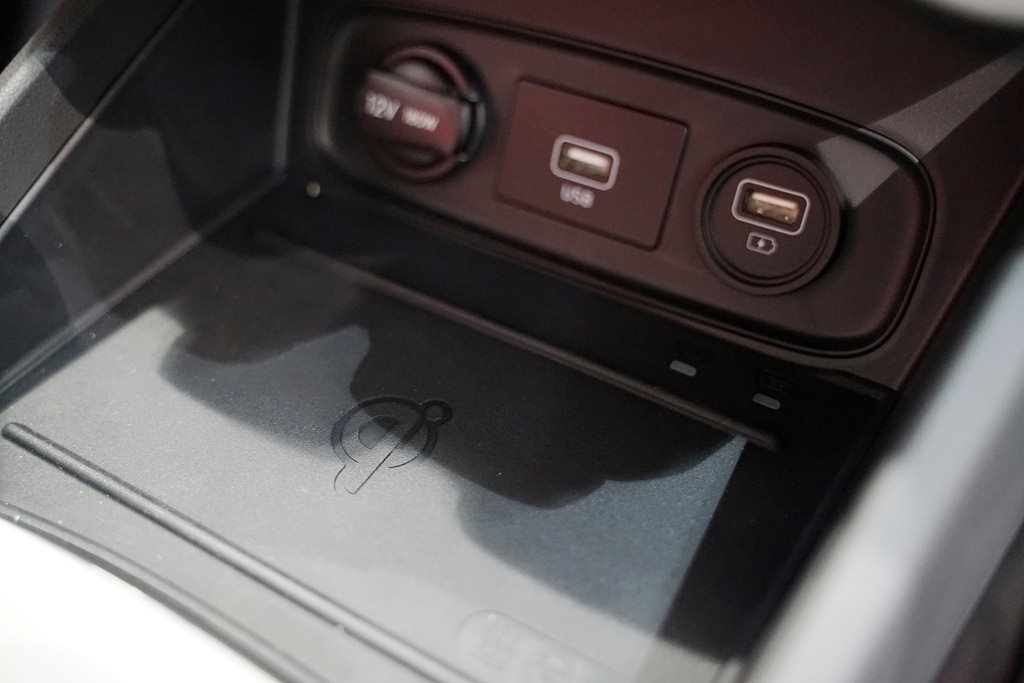 【Hyundai 現代汽車】人氣小跨界 Venue超圈粉 新上市 全台限量新色100輛
