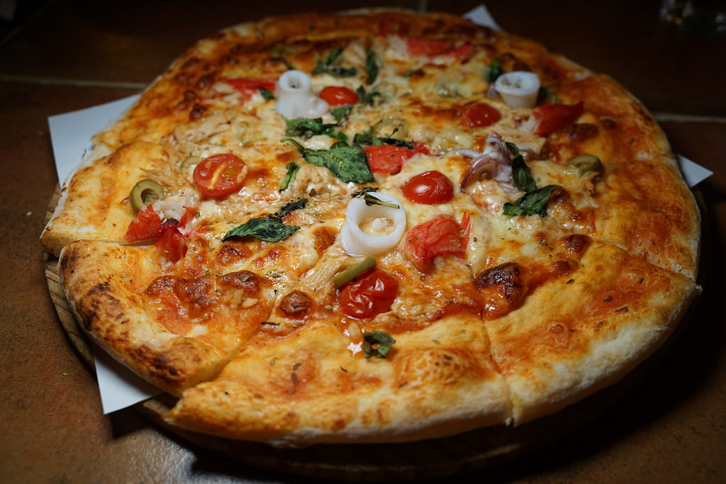 【新竹好吃Pizza推薦】鄰近新竹大遠百 新竹聚餐好選擇 La Festa Pizzeria 菲斯塔披薩屋