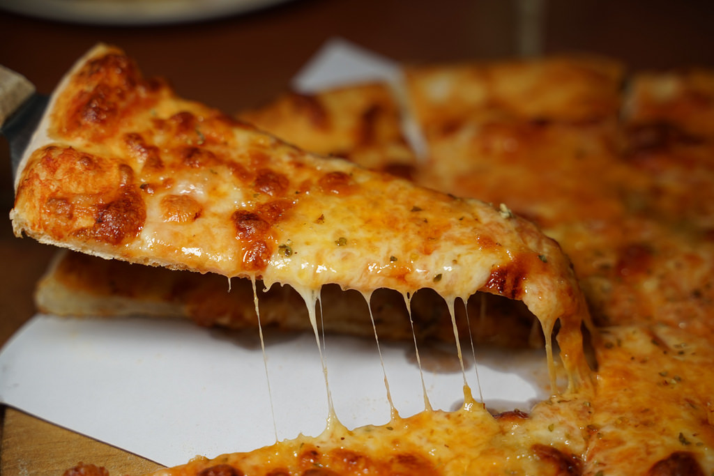【新竹好吃Pizza推薦】鄰近新竹大遠百 新竹聚餐好選擇 La Festa Pizzeria 菲斯塔披薩屋