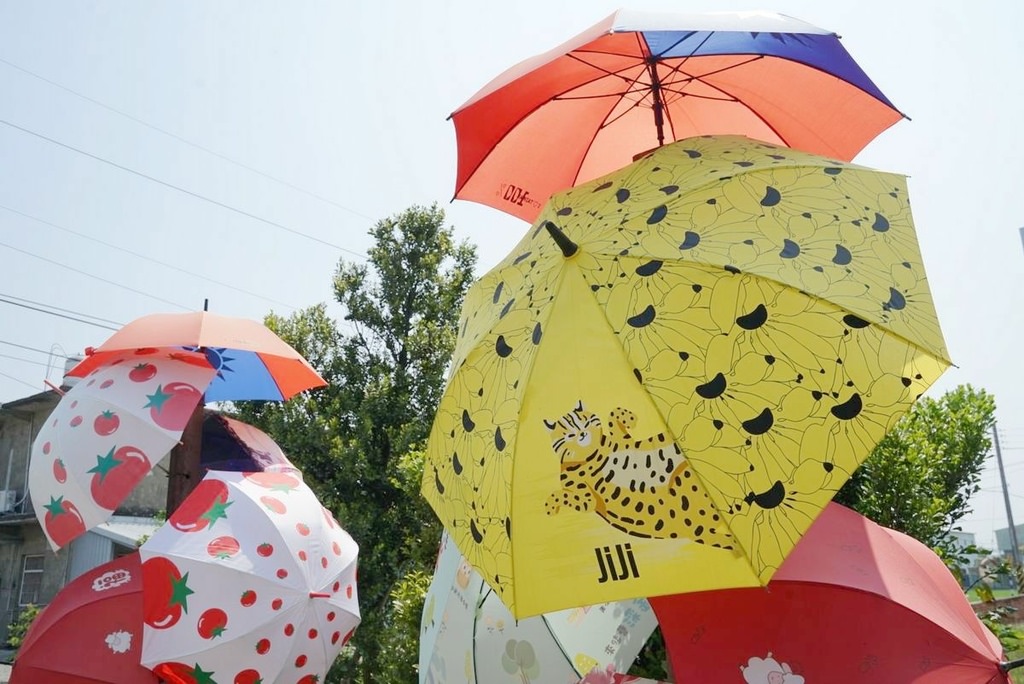【彰化秀水親子景點推薦】專屬皮雕針線情縫傘 網美拍照好去處 富雨洋傘