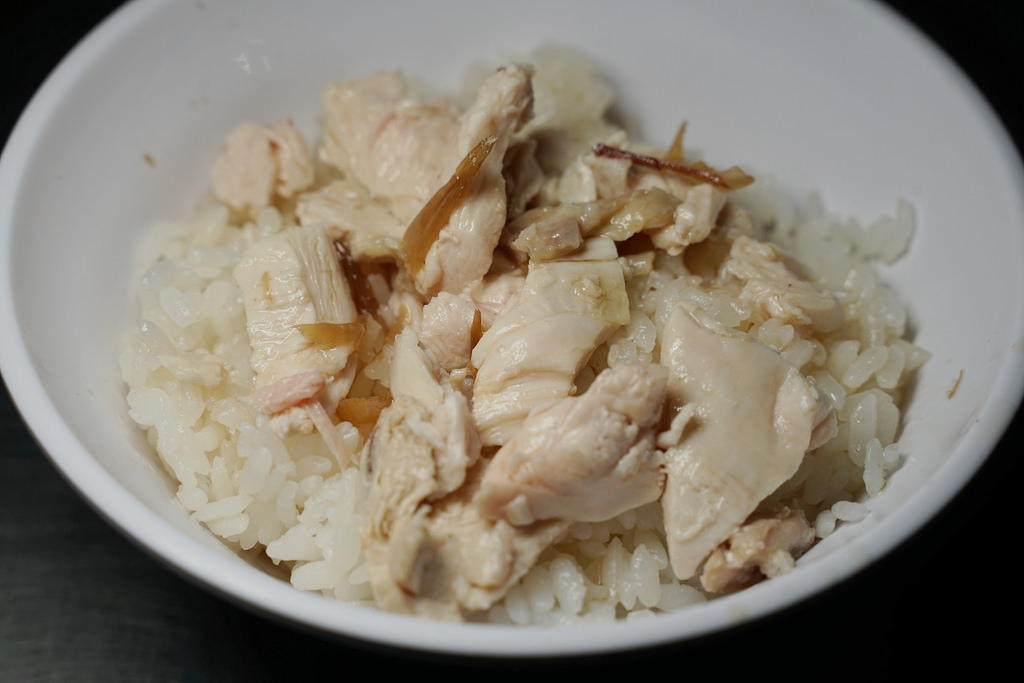【嘉義文化路夜市美食推薦】宵夜場小吃好選擇 美味雞肉飯/香腸/豬皮 阿信美食