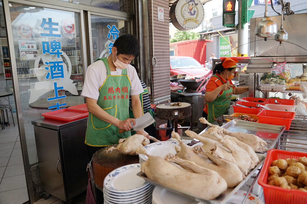 【宜蘭市美食推薦】老字號在地小吃 中華時報評鑑全國百大名店 宜蘭順順鵝肉大王