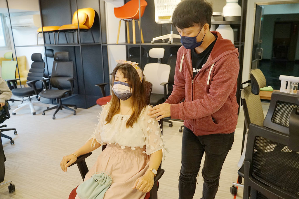 【台北人體工學椅推薦】全方位客製化量身訂做 實體試坐更安心 Backbone椎座工學