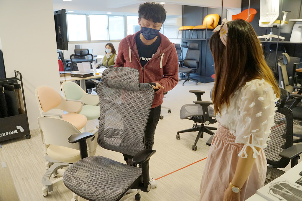 【台北人體工學椅推薦】全方位客製化量身訂做 實體試坐更安心 Backbone椎座工學